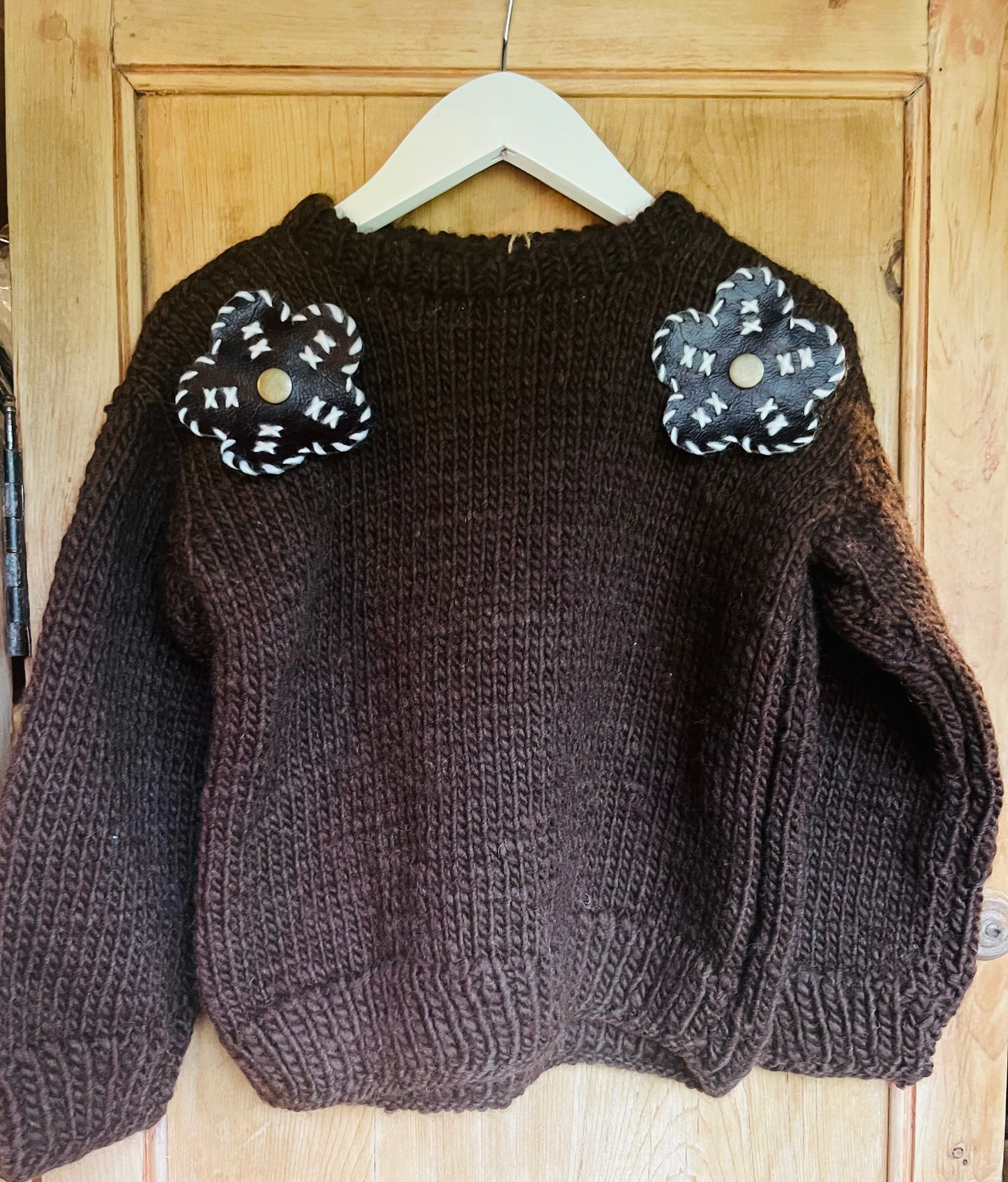 SWEATER FLOR CHOCOLATE